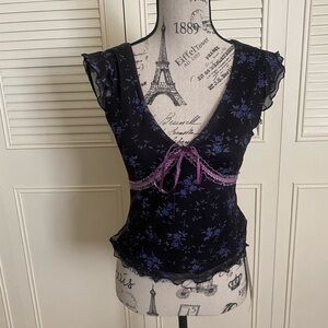 Romwe deep v-neck black purple floral mesh flirty top short sleeve blouse